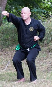 Sellin_Kung_Fu_TL-2005
