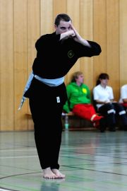 Kung-Fu-Verbeugung